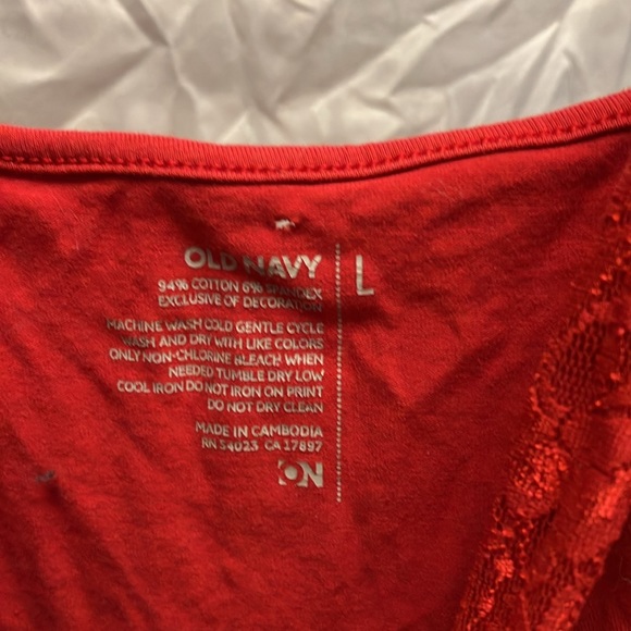 Old Navy Lace-Top Camisole - Picture 3 of 6